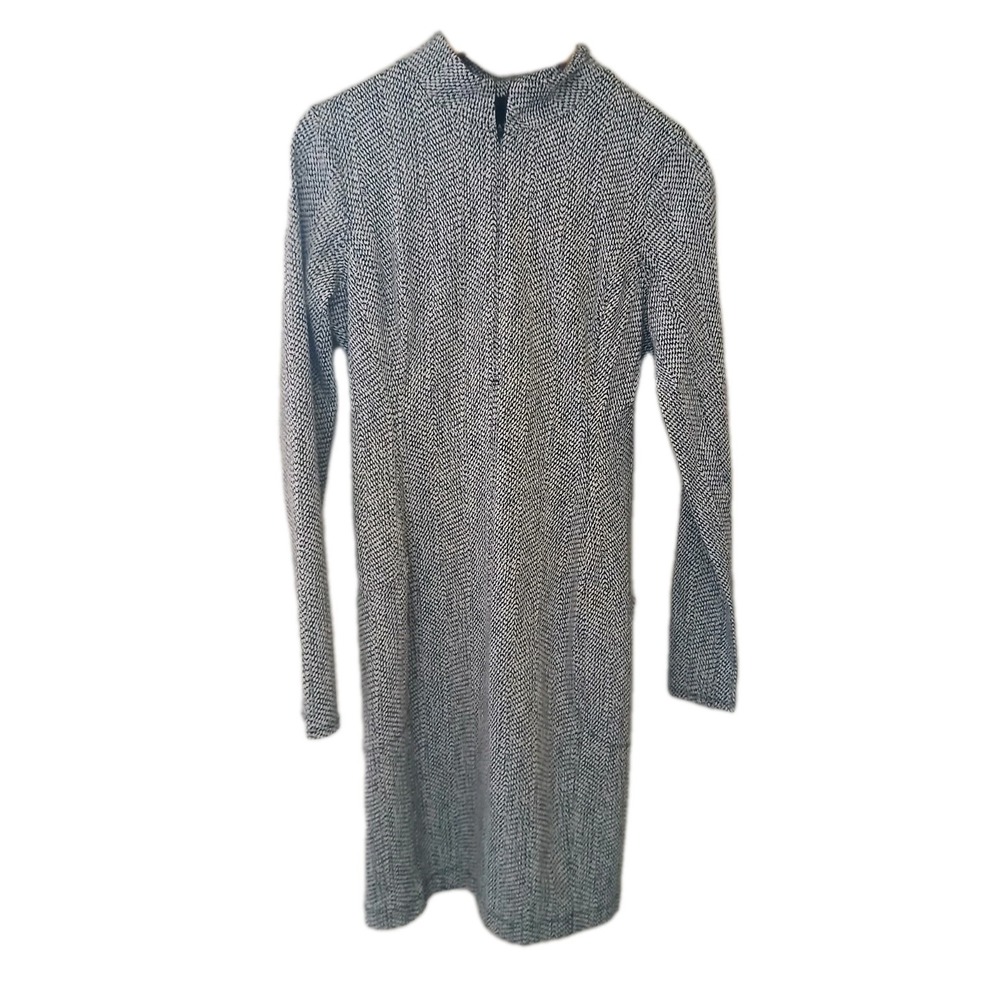 Athleta Delancey Textured Dress Size Medium UPF 50+ Granola Girl Travel